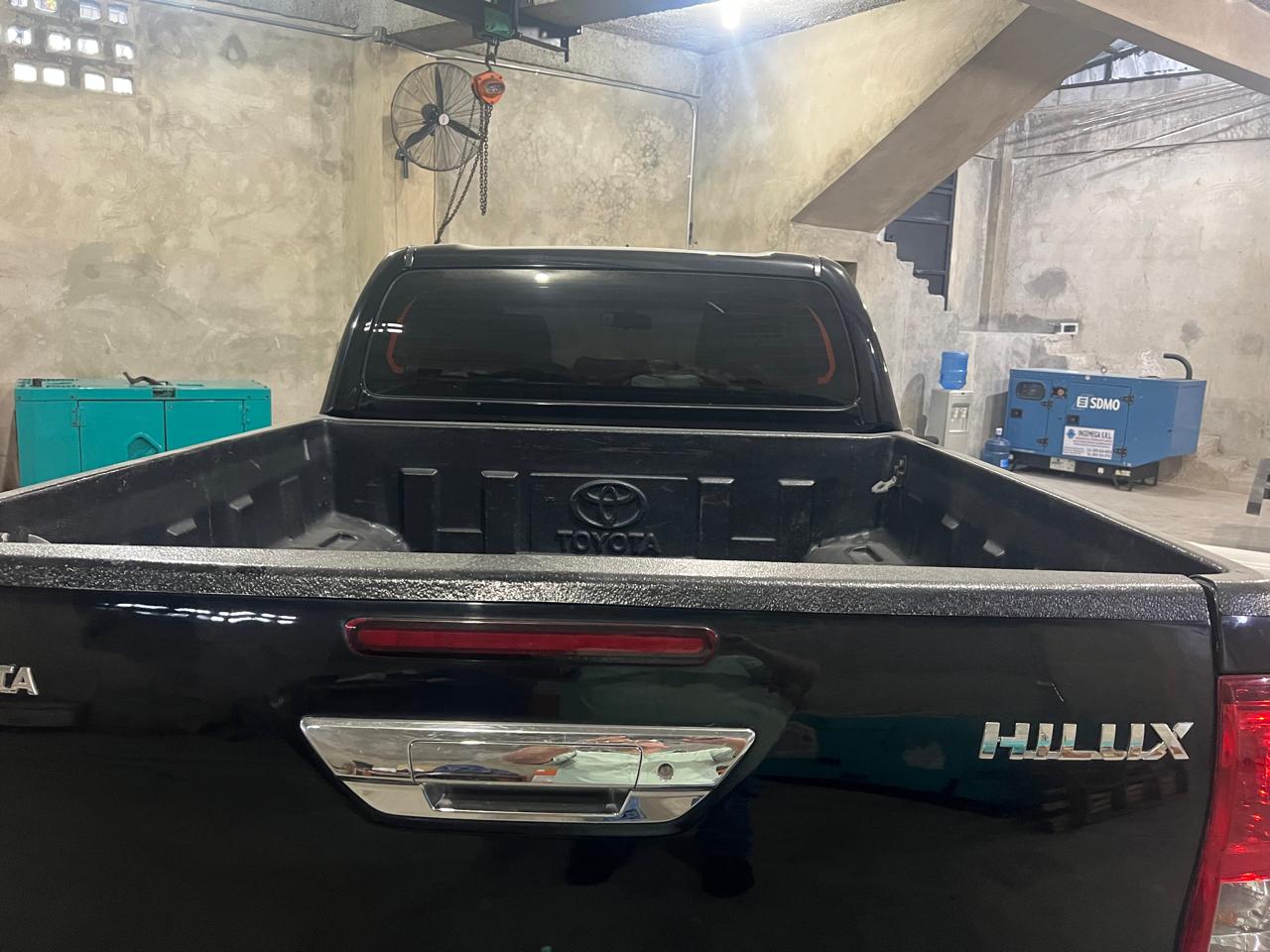jeepetas y camionetas -  Camioneta Toyota Hilux 2017 como Nueva 9