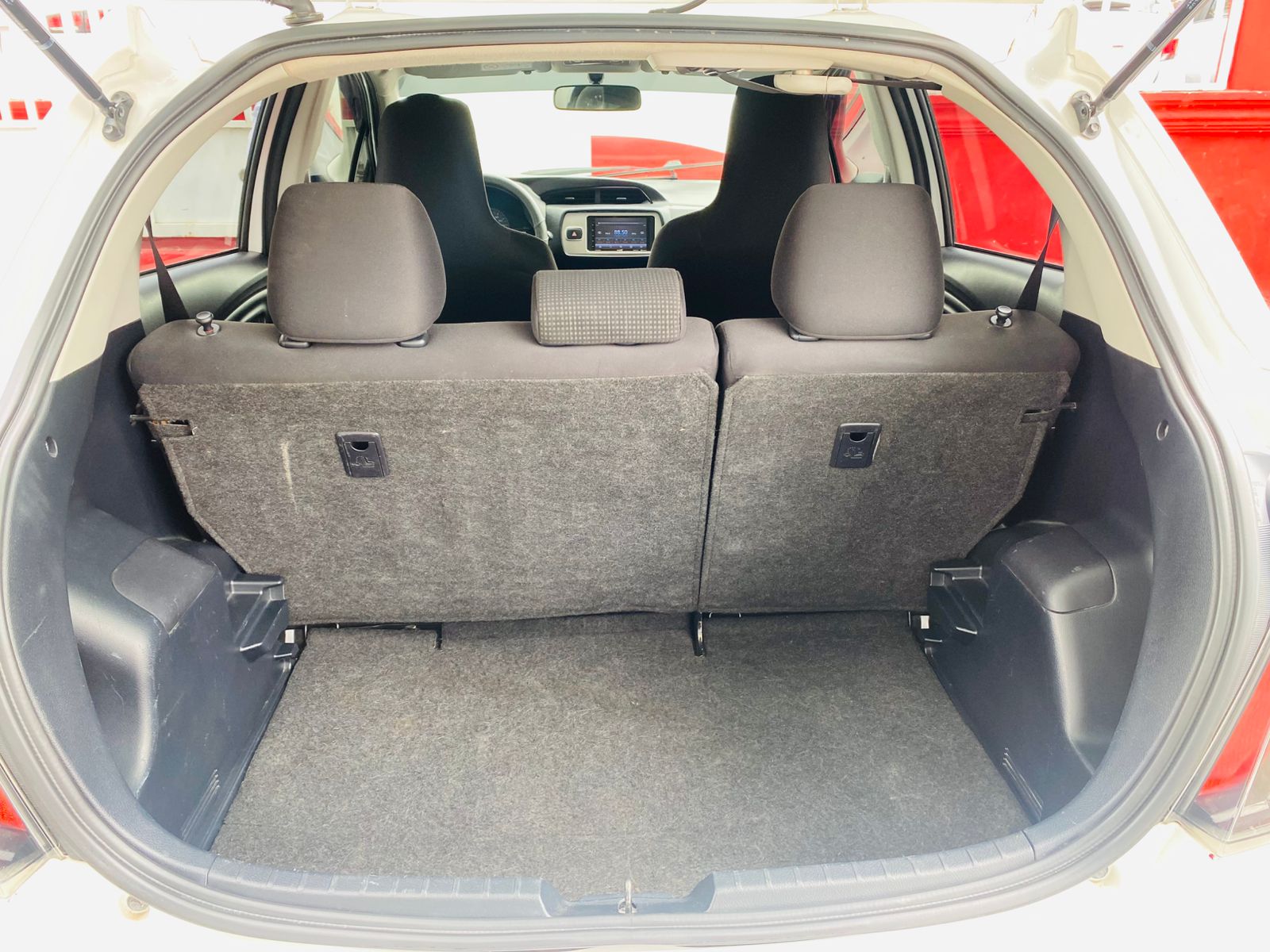 carros - Toyota Vitz 2015 8