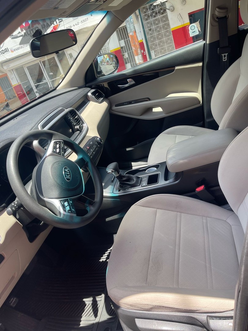 jeepetas y camionetas - Kia sorento. 2020 50mil millas.clean car fax  4