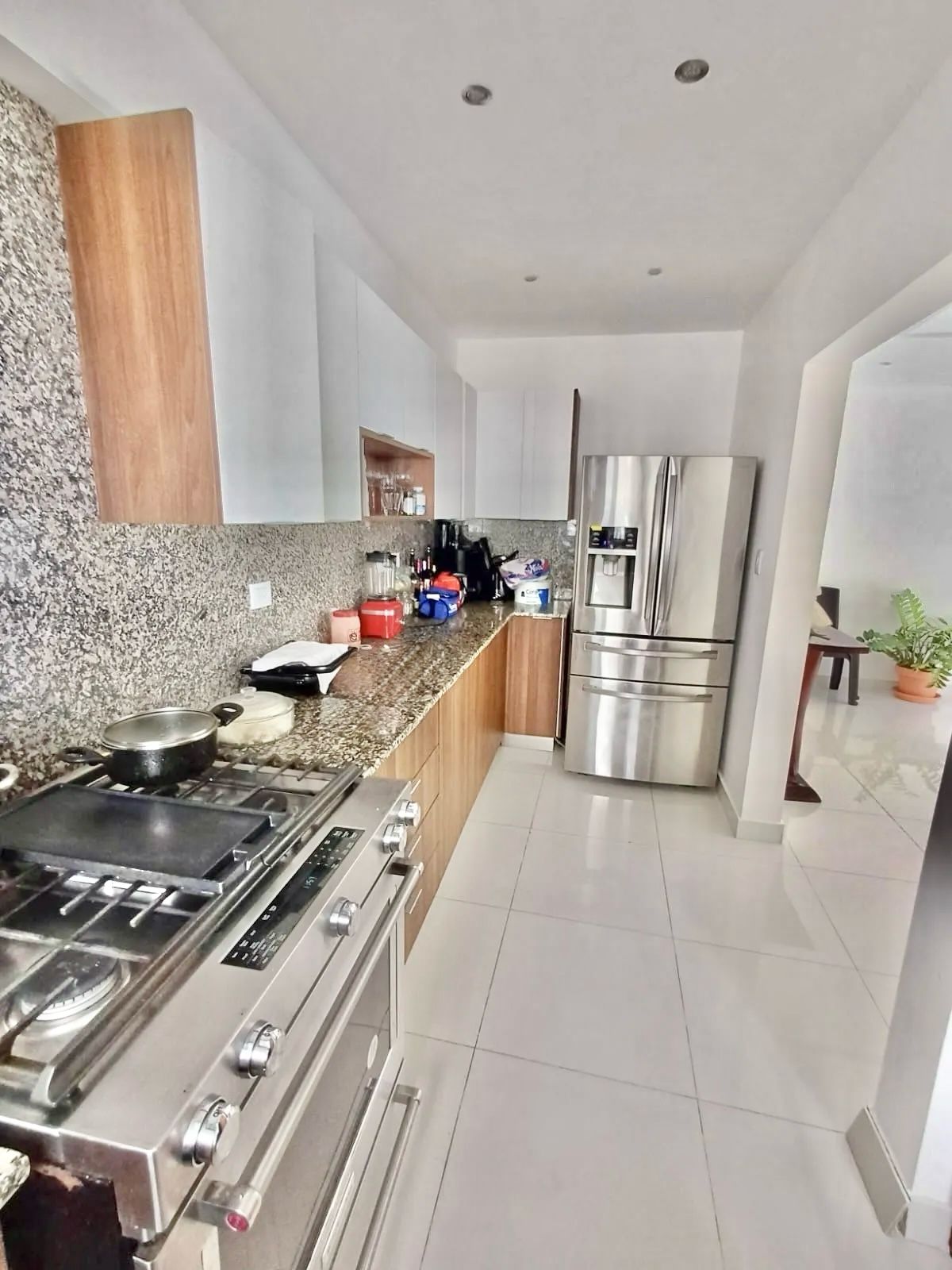 apartamentos - Vendo apartamento en Los Restauradores, Piso 2 3