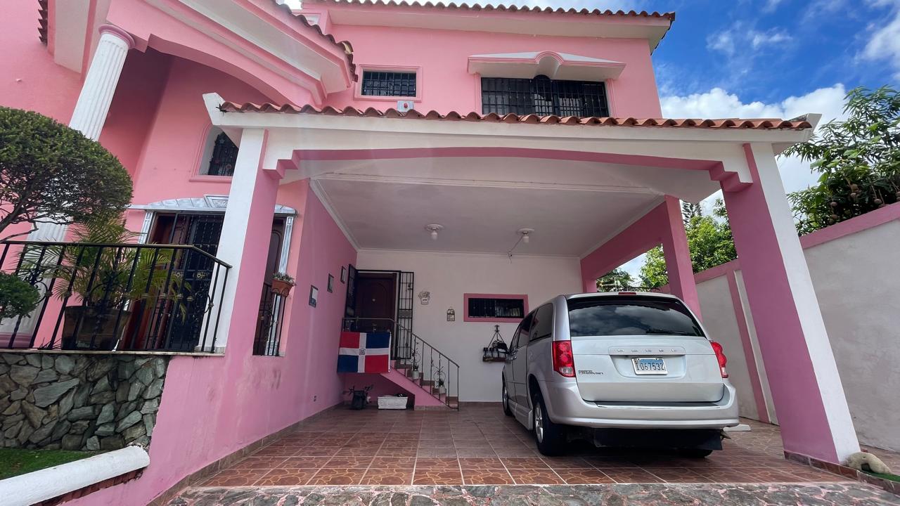 casas - Casa en venta o alquiler en altos de arroyo r lll 0