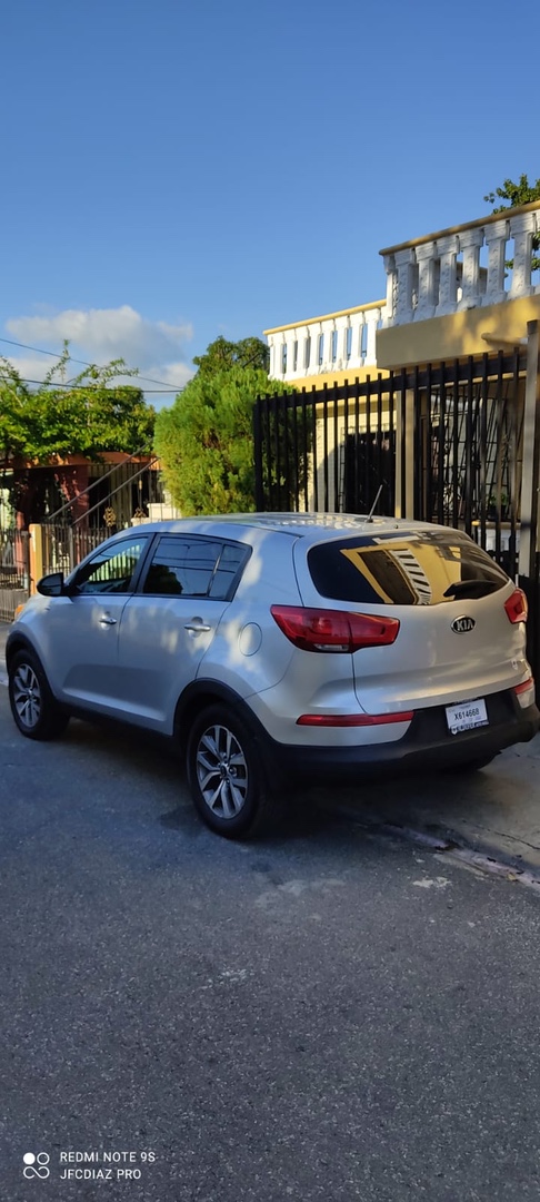 jeepetas y camionetas - Kia Sportage 4x4 2015, versión americana. LX 2
