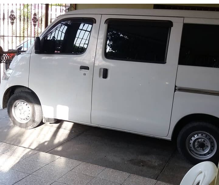 jeepetas y camionetas - Toyota townace 2014 6