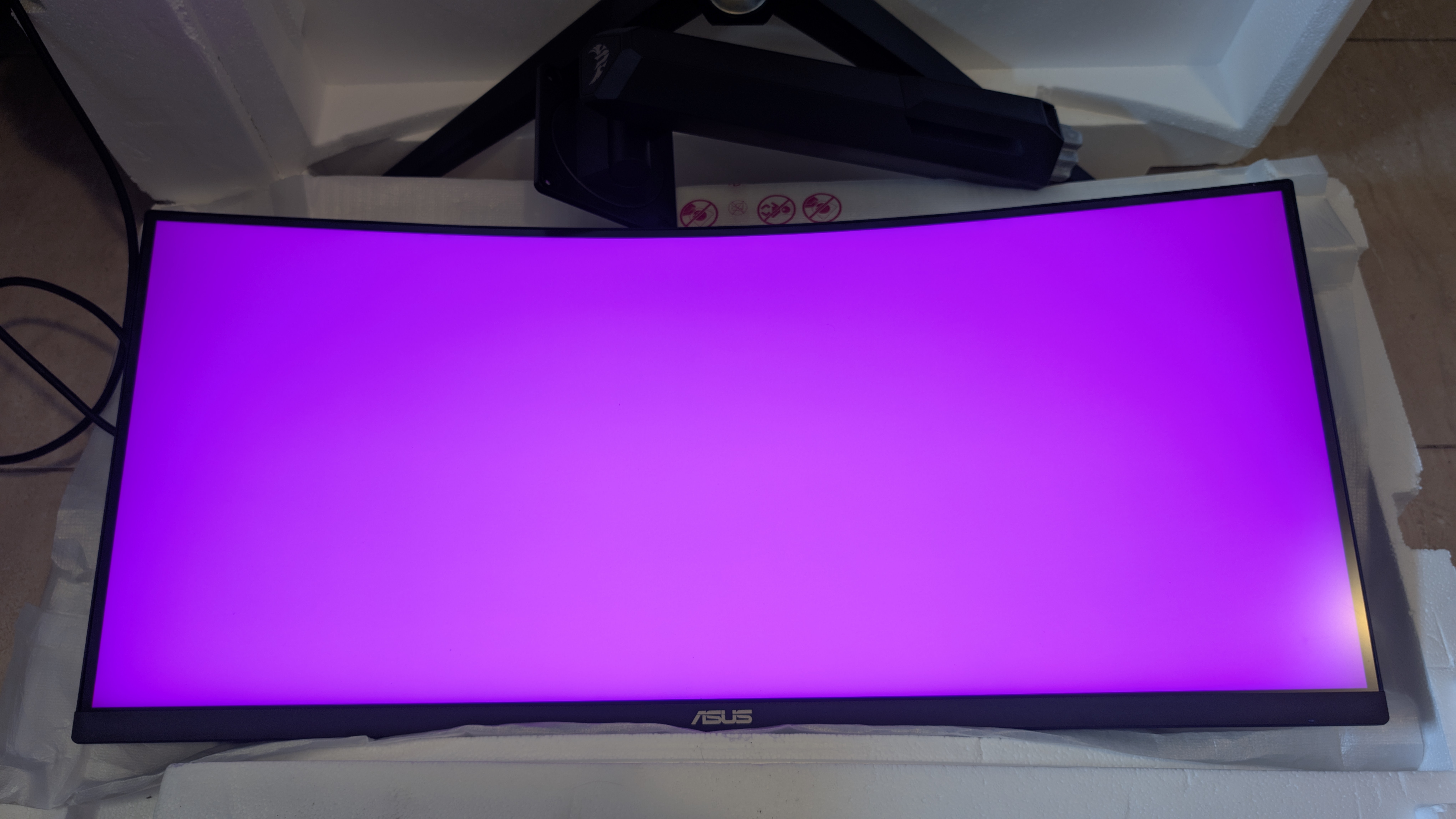 computadoras y laptops - MONITOR 165HZ ULTRAWIDE ASUS 34" 