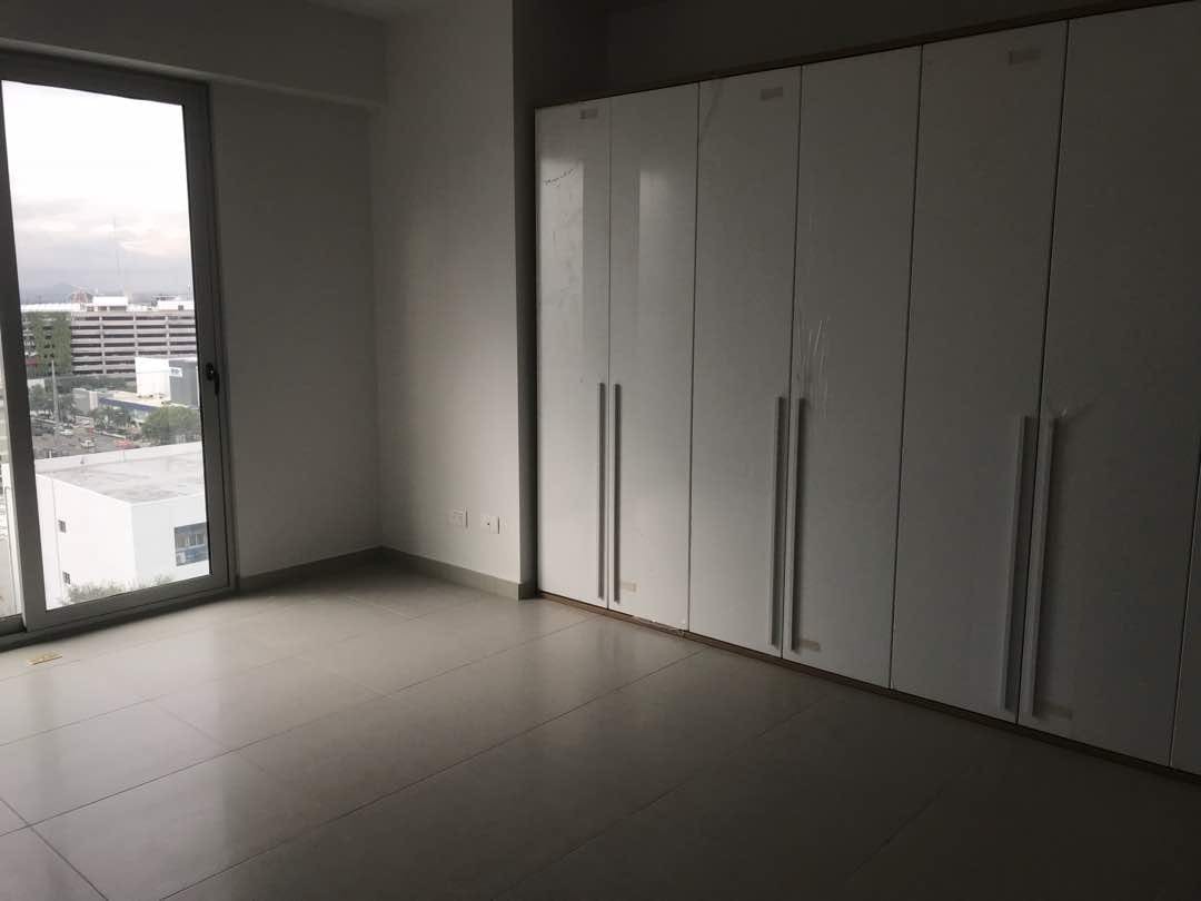 apartamentos - Gran Oportunidad Apartamento en Alquiler Piantini  4