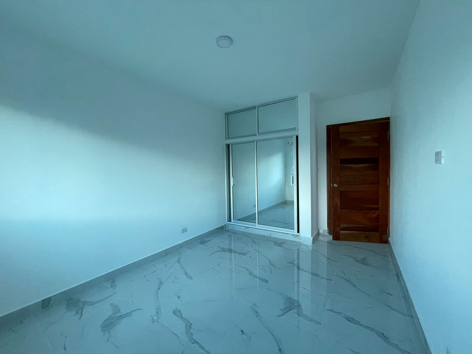 apartamentos - CASA NUEVA A ESTRENAR CON PATIO UBICADA EN PRADO ORIENTAL  6