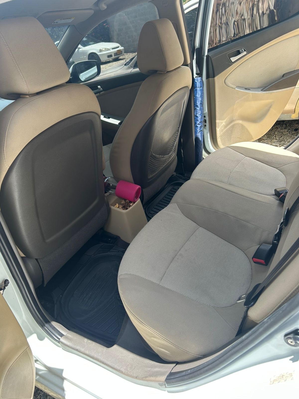 carros - Hyundai accent 2012- 420 6