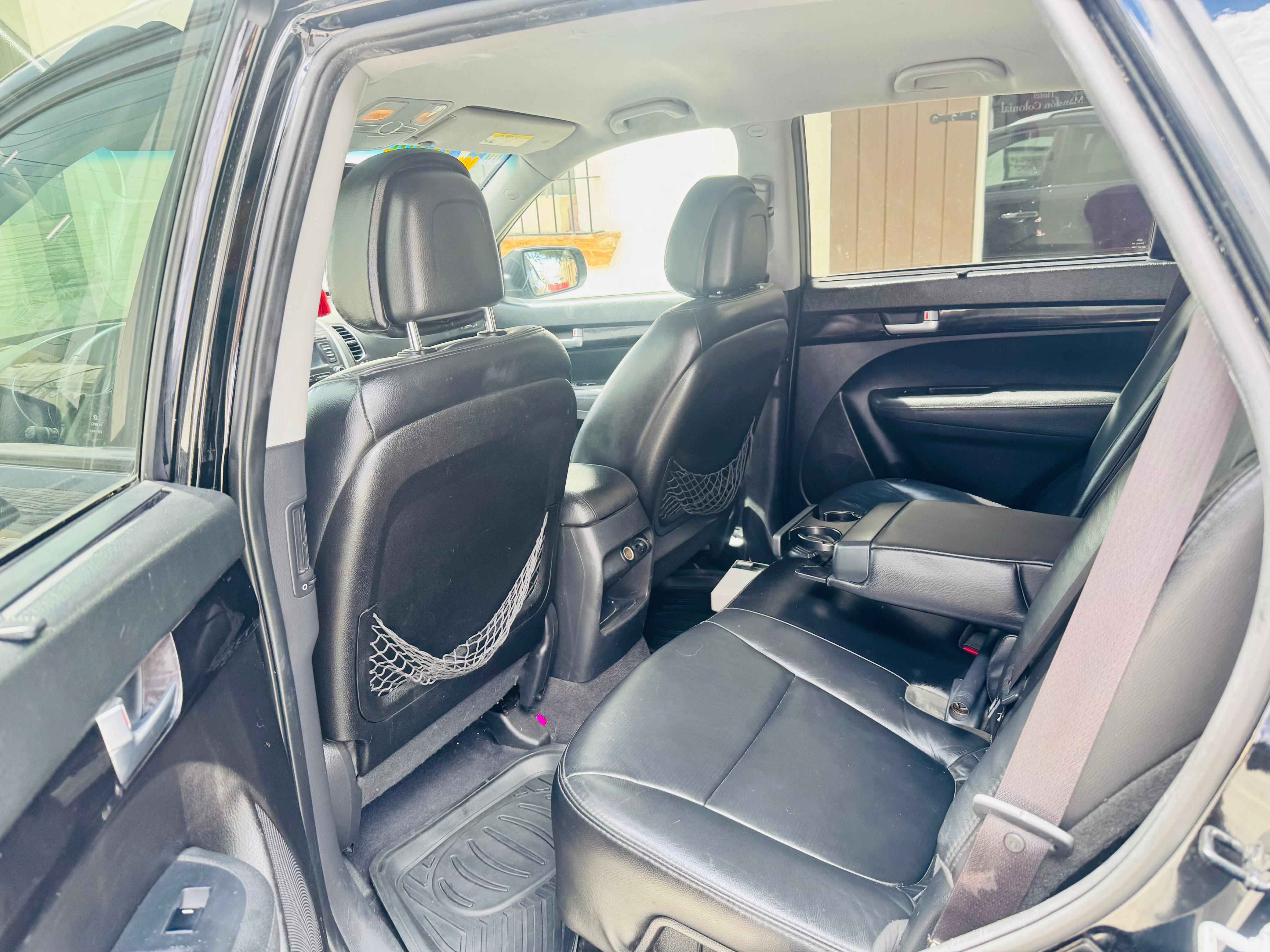 jeepetas y camionetas - KIA SORENTO 2014 EXCELENTE CONDICIÓN  4cilindros 4fils  1