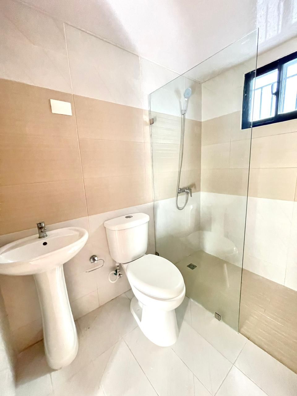 apartamentos -  APARTAMENTO EN VENTA EN LOS RIELES DE GURABO. 5