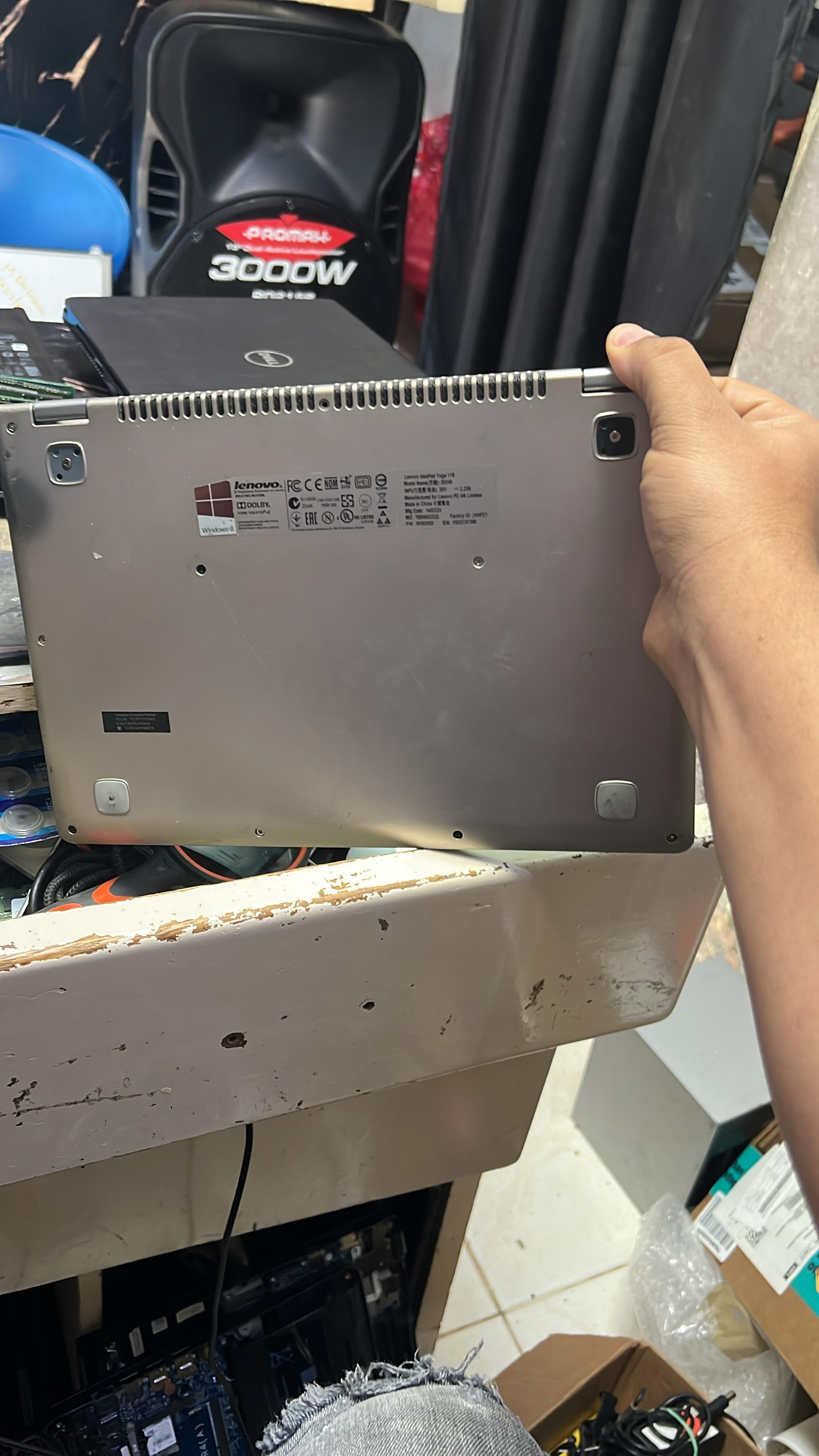 computadoras y laptops - RD$7,950 Lenovo Yoga 2  3