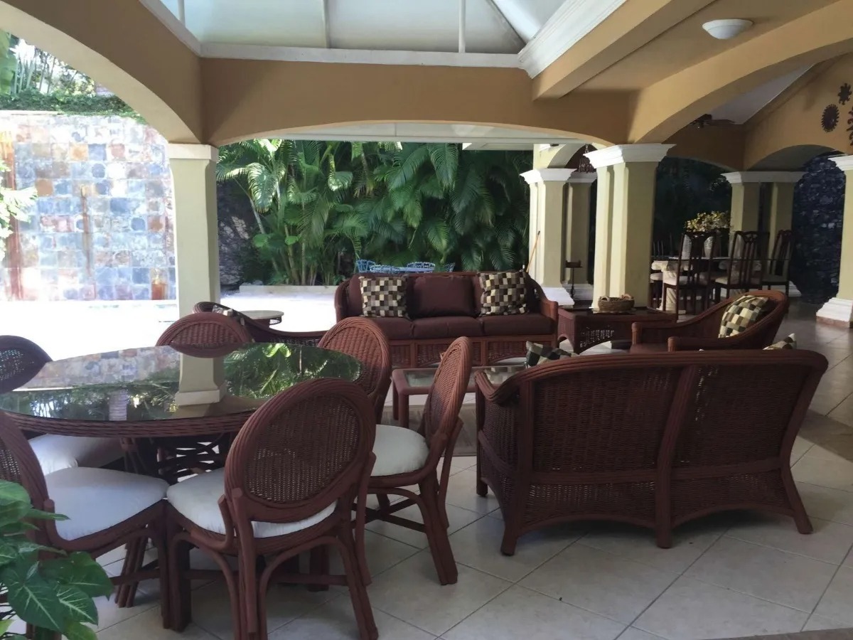 casas - Venta de Casa en Cuesta Hermosa II con Amplio Pati 2