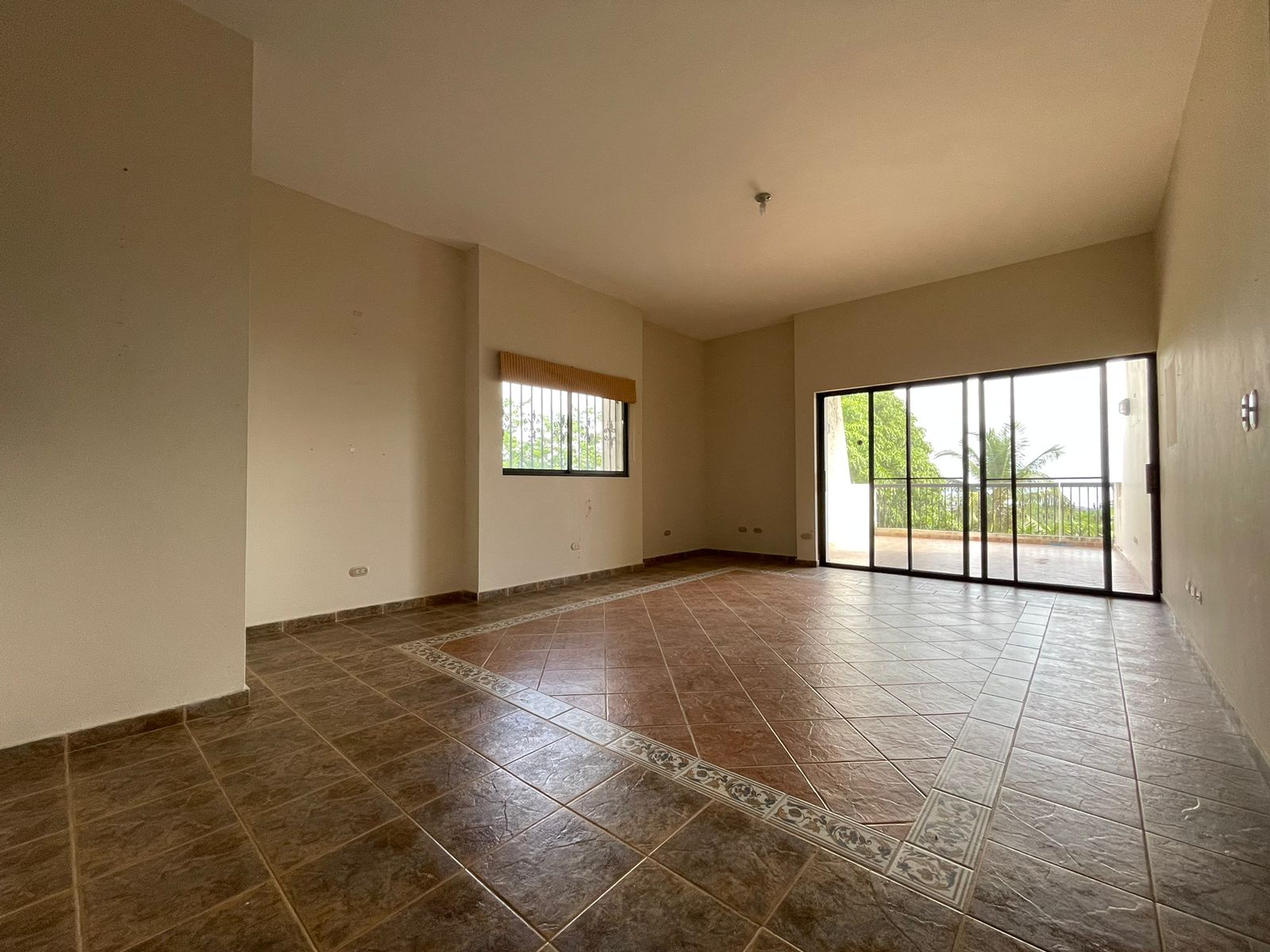 casas vacacionales y villas - Casa 3 Niveles (VISTA AL MAR),  PUERTO PLATA, URB. 1