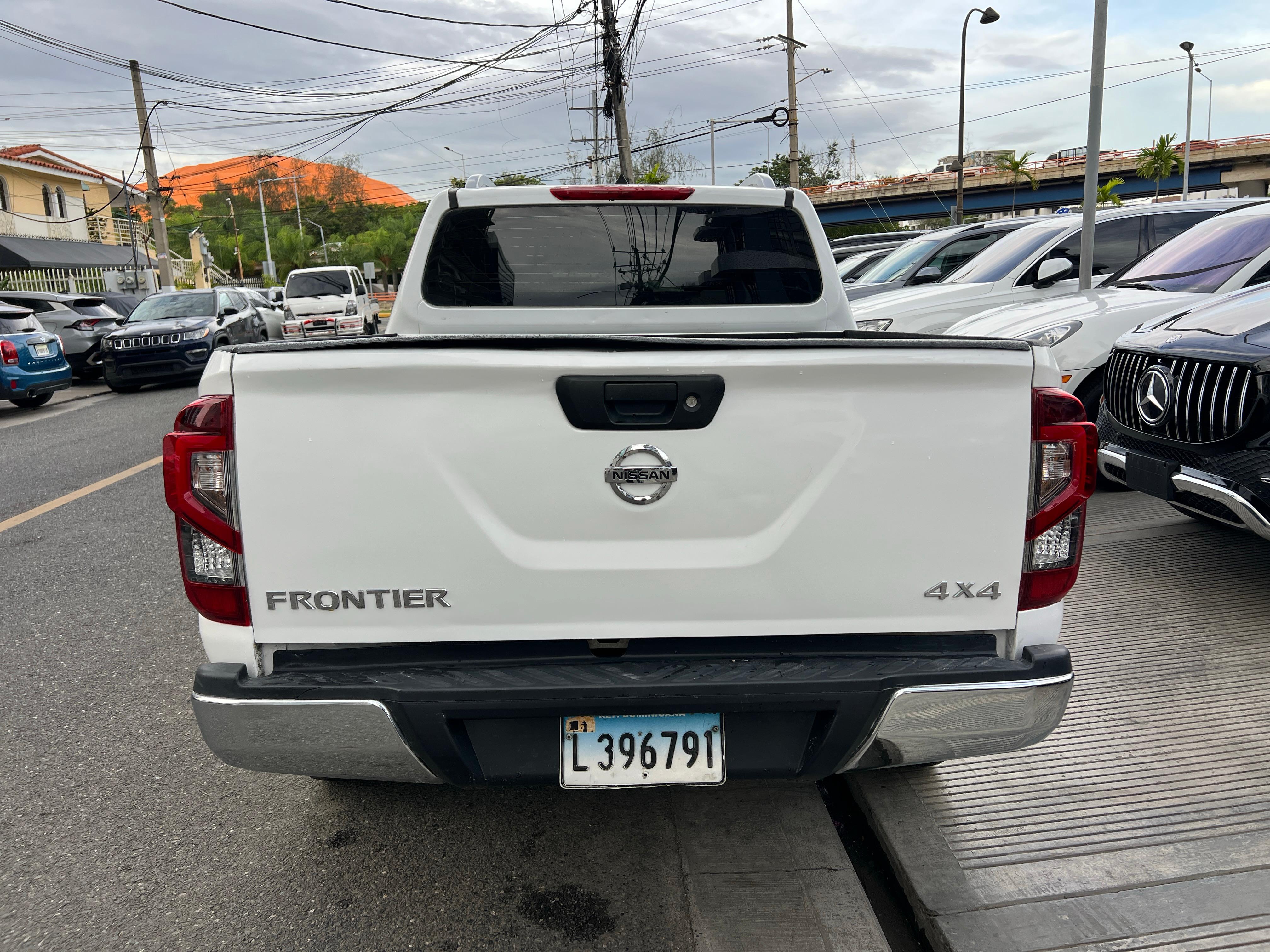 jeepetas y camionetas - Nissan Frontier NP300 2019 Modificada 4