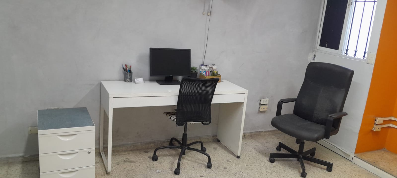 oficinas y locales comerciales - Alquilo Local en Ciudad Universitaria 2