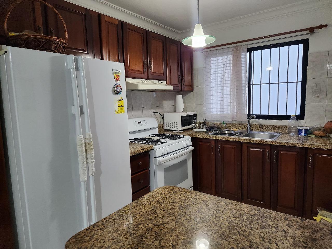 apartamentos - APARTAMENTO EN VENTA  URB. REAL  8