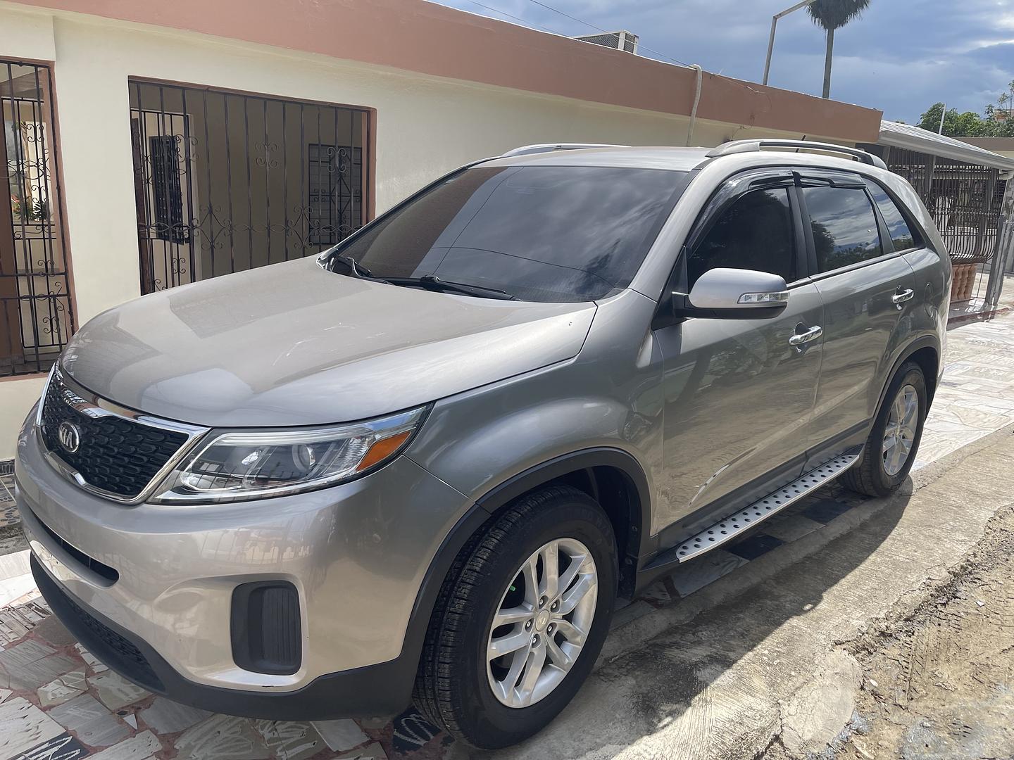 jeepetas y camionetas - Kia Sorento  8