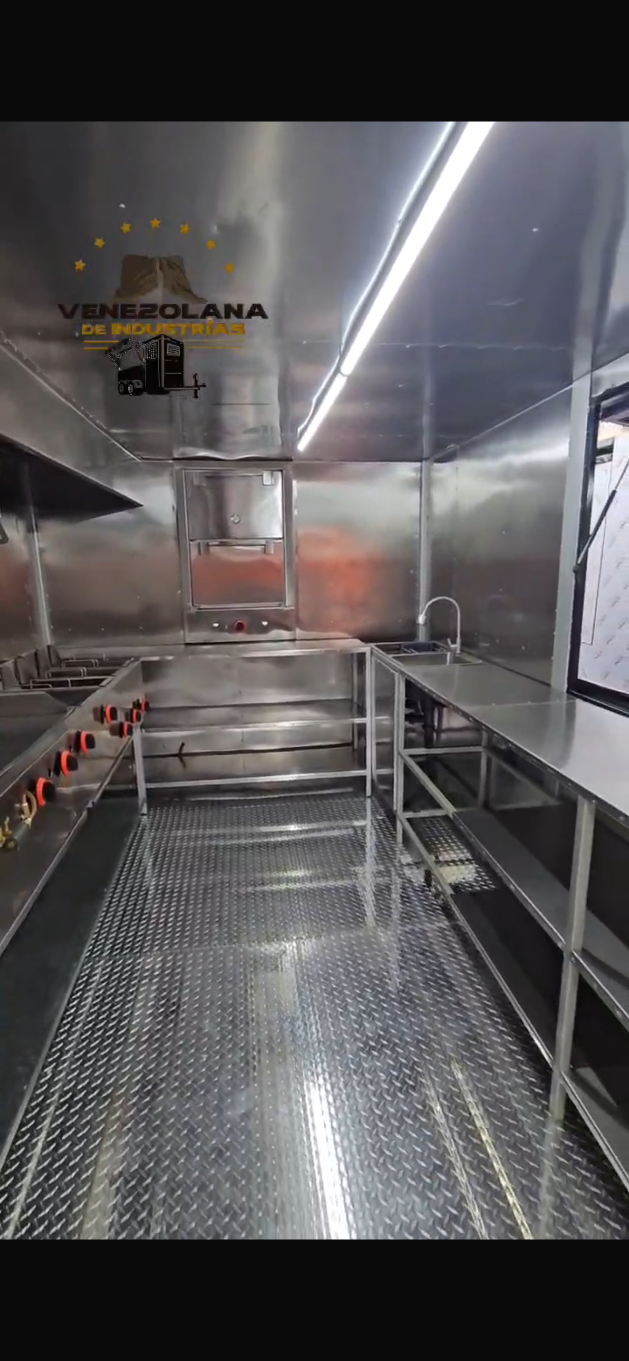 negocios en venta - Se vende food Truck trailer  8