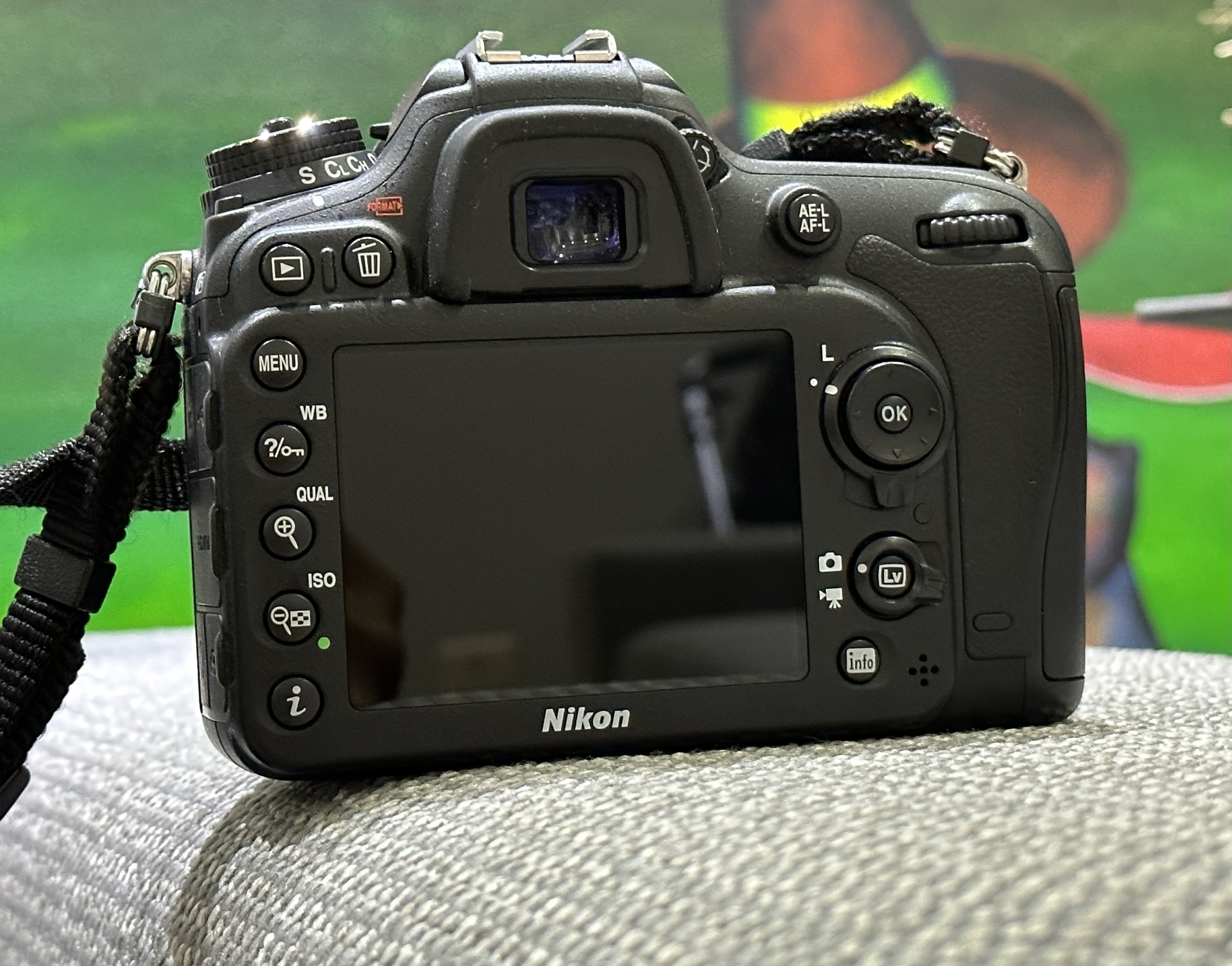 camaras y audio - Nikon DSLR D7200 con 18-140 VR Kit 1