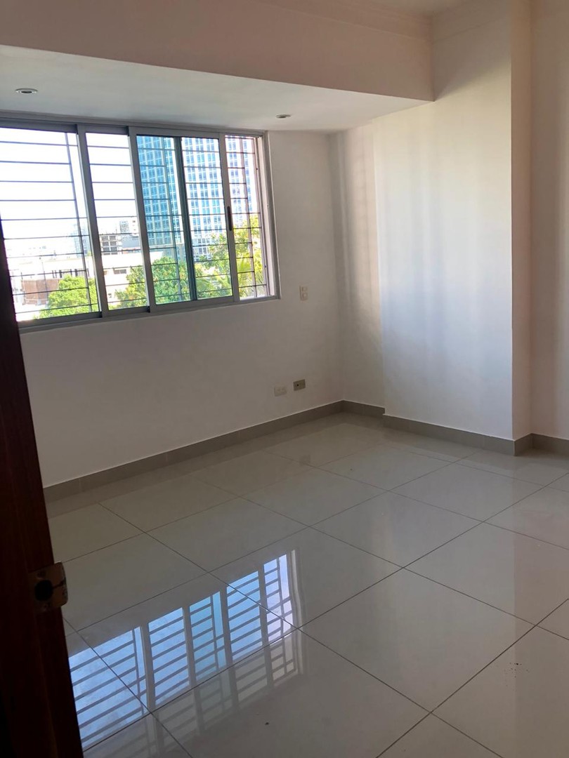 apartamentos - Se vende apartamento en Evaristo Morales 6