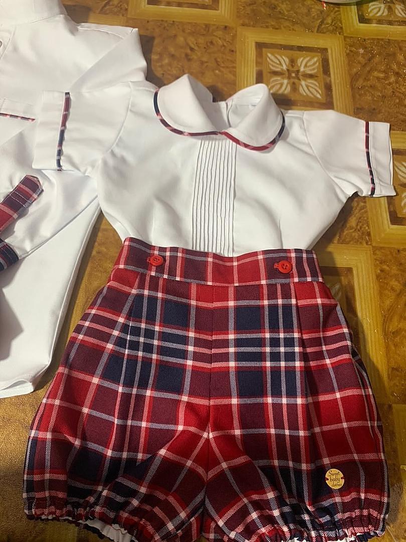 ropa y zapatos - Conjuntos para niños
Usado 1 sola vez
Size 5-6 años y 12-18 meses
Mandado hacer. 1