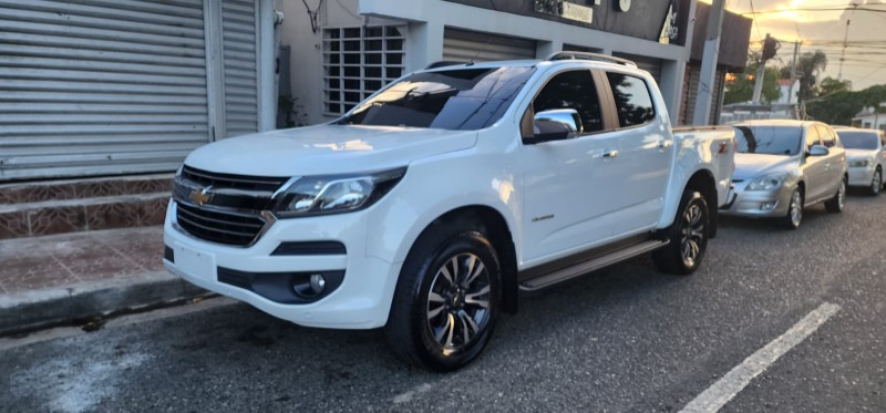 jeepetas y camionetas - Chevolet colorado 2020 3