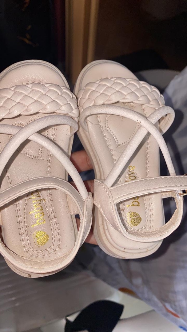 ropa y zapatos - Se vende vestidos y zapatilla de niña de un solo uso  5