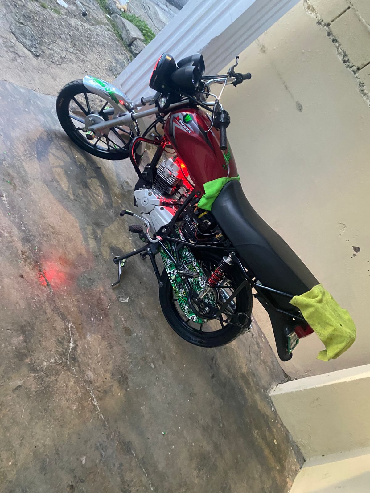 motores y pasolas - xpress 125 2024 2