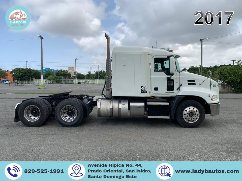 camiones y vehiculos pesados - Mack Pinnacle 2017 5