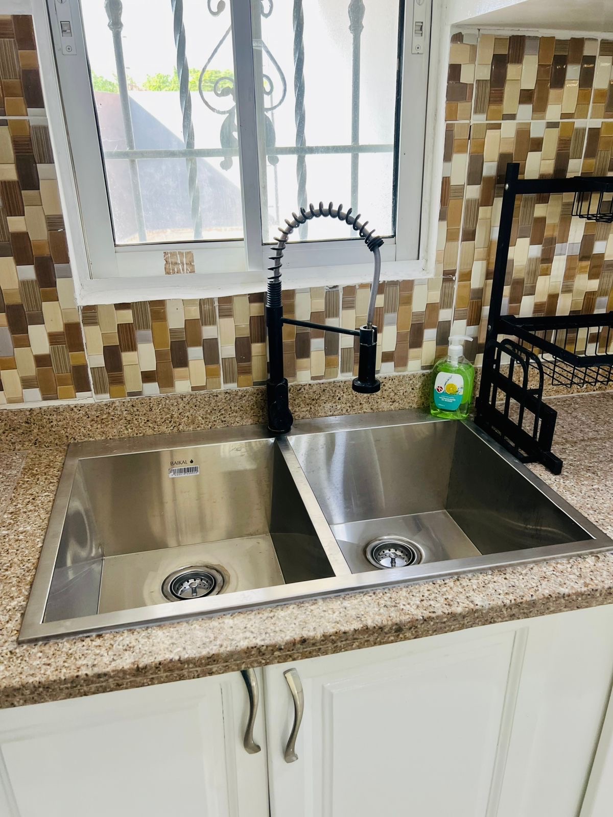 apartamentos - Casa en venta próximo a la Charles 2