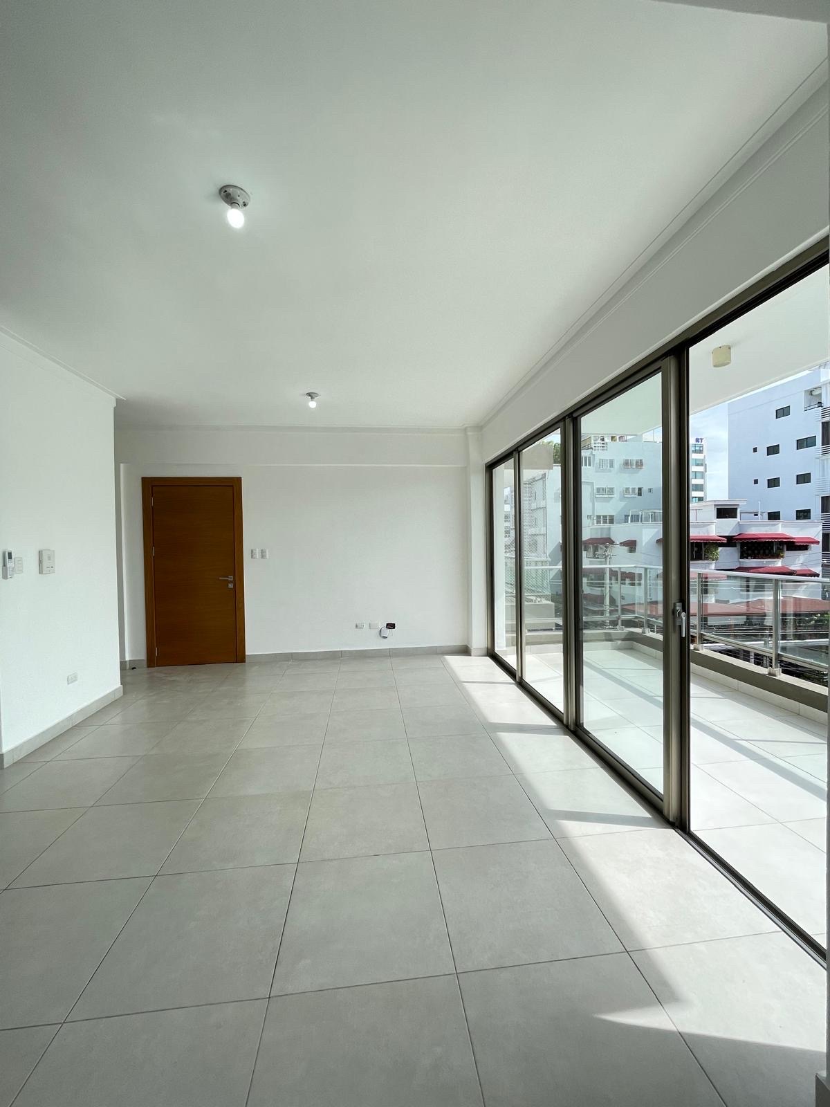 apartamentos - Apartamento en alquiler de tres habitaciones con línea blanca en Mirador Sur DN 7