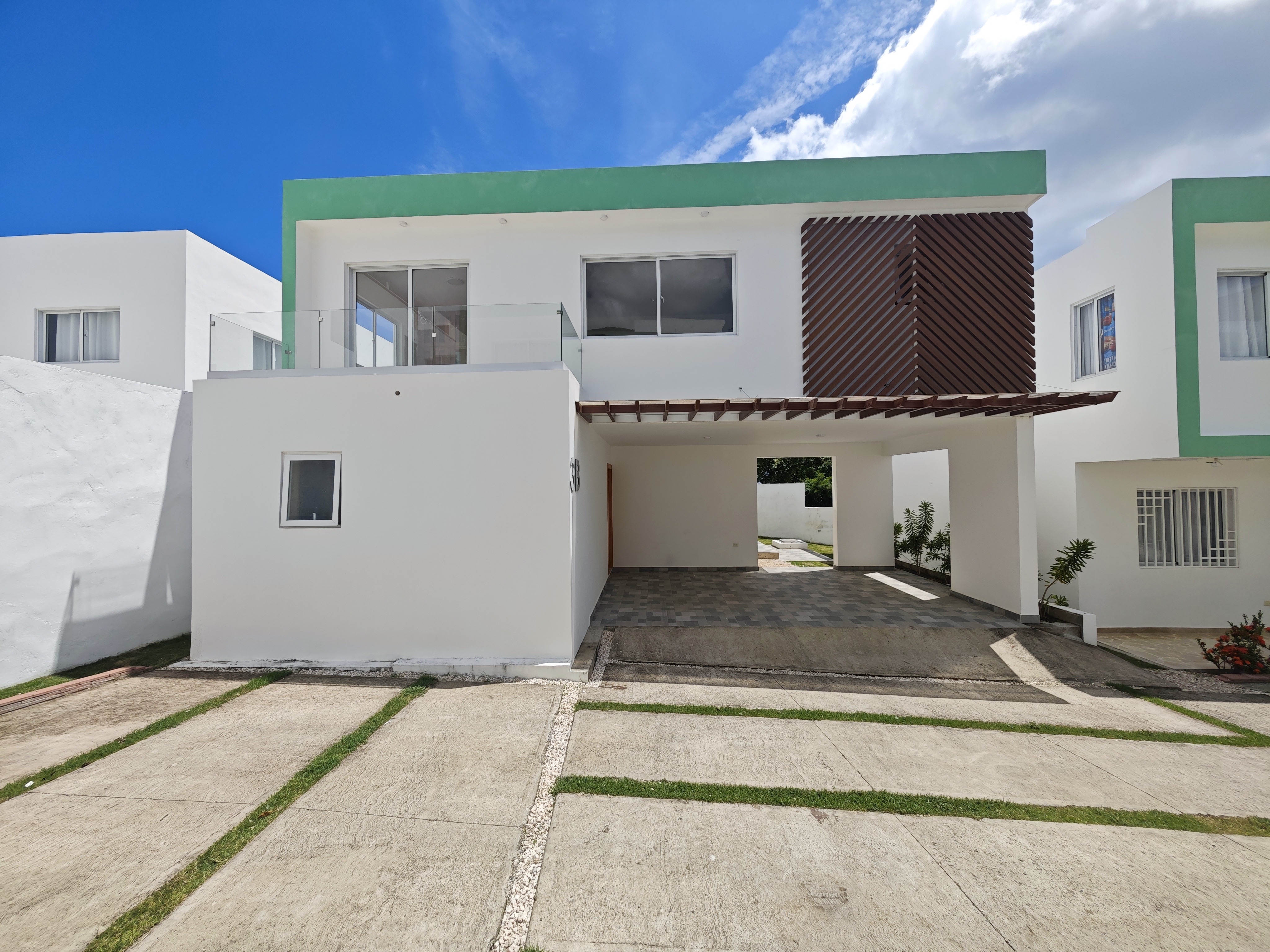 casas - casa moderna en puerto plata  0