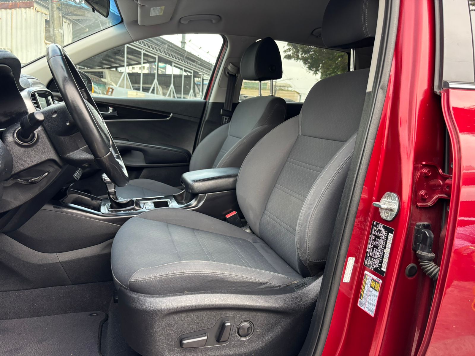 jeepetas y camionetas - KIA Sorento LX AWD V6 2019 9