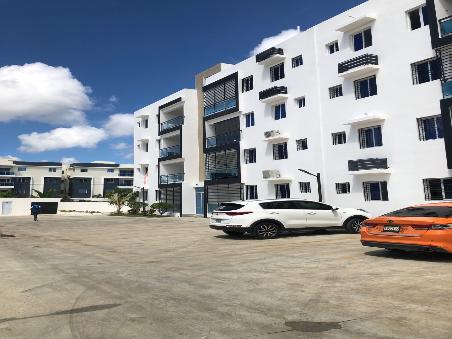 apartamentos - apartamento en los Llanos de Gurabo  3