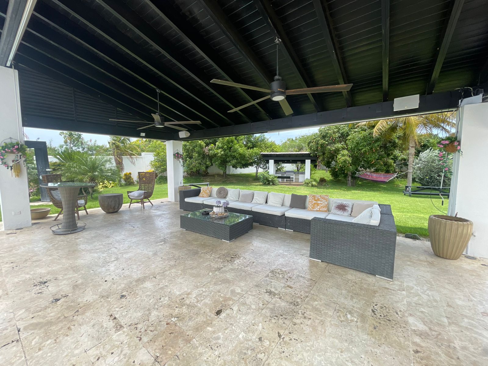 casas vacacionales y villas - Finca de 13,100 mts en Bani 2