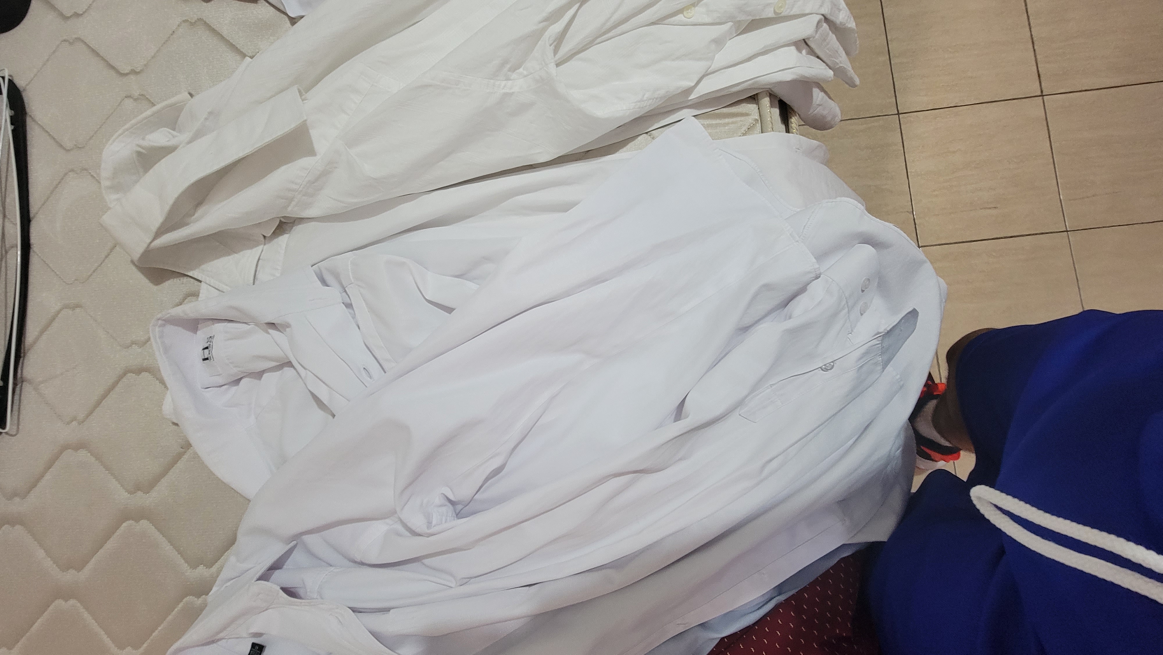 zapatos para hombre - **Vendo camisas prácticamente nuevas, size M, L 7