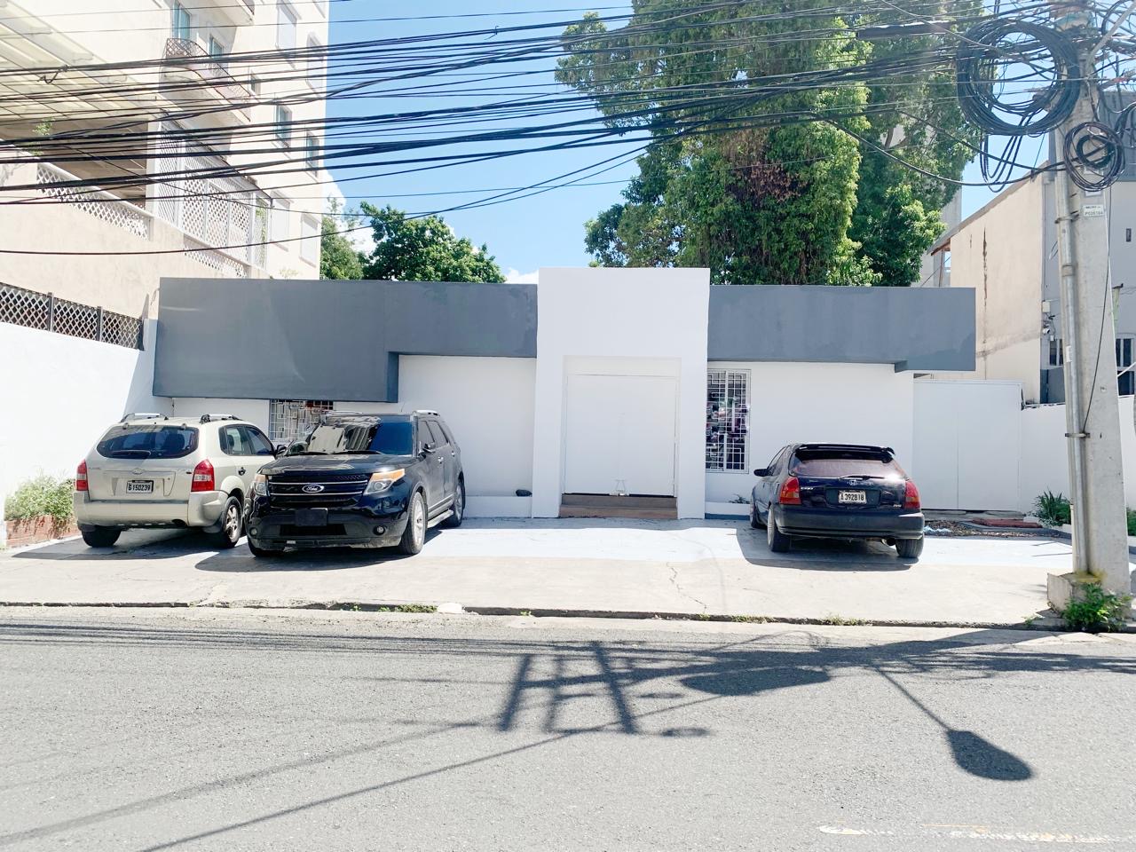 oficinas y locales comerciales - Local comercial Naco 3