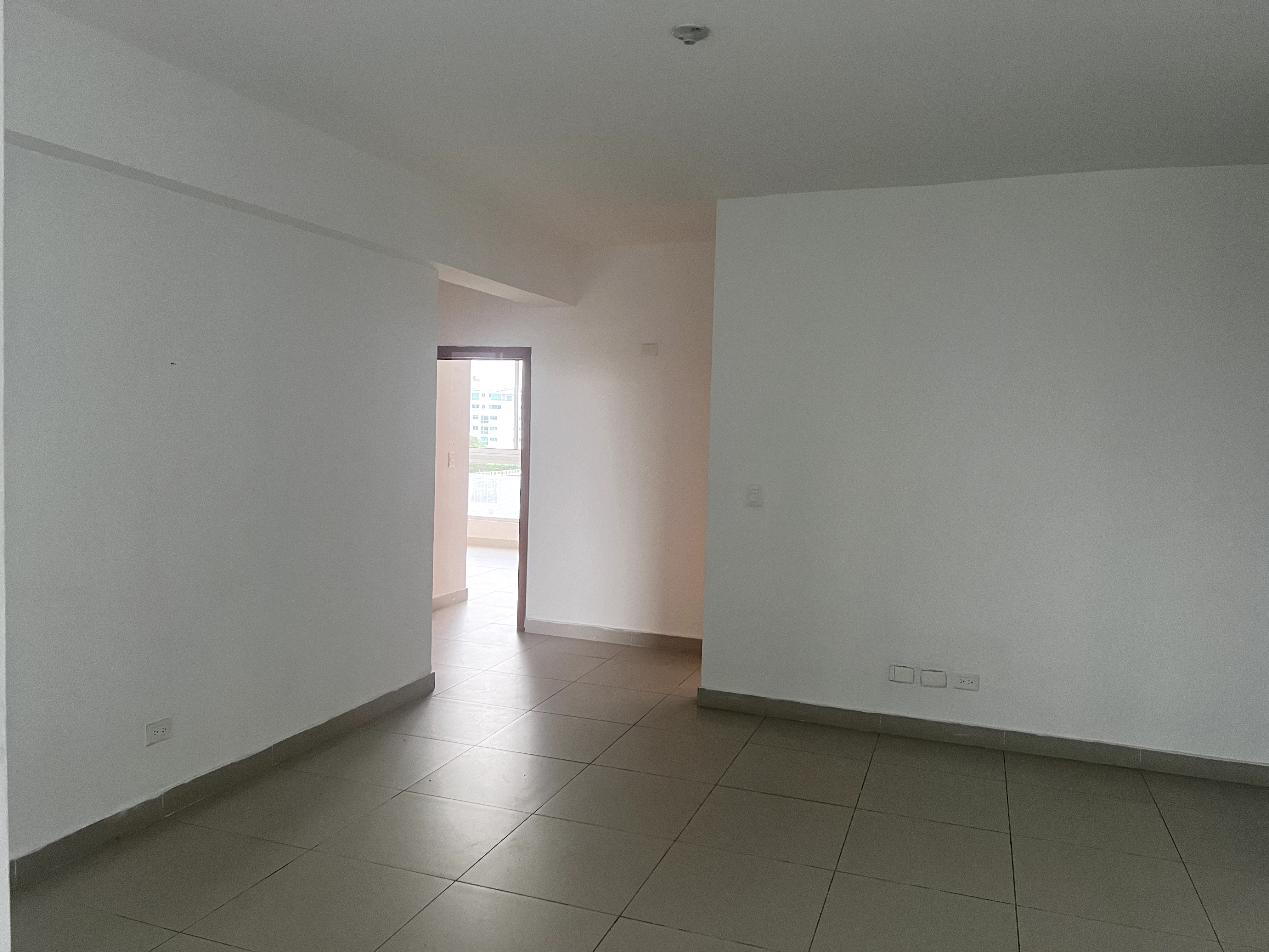 apartamentos - APARTAMENTO EN TORRE CON VISTA AL MAR EN GAZCUE 1