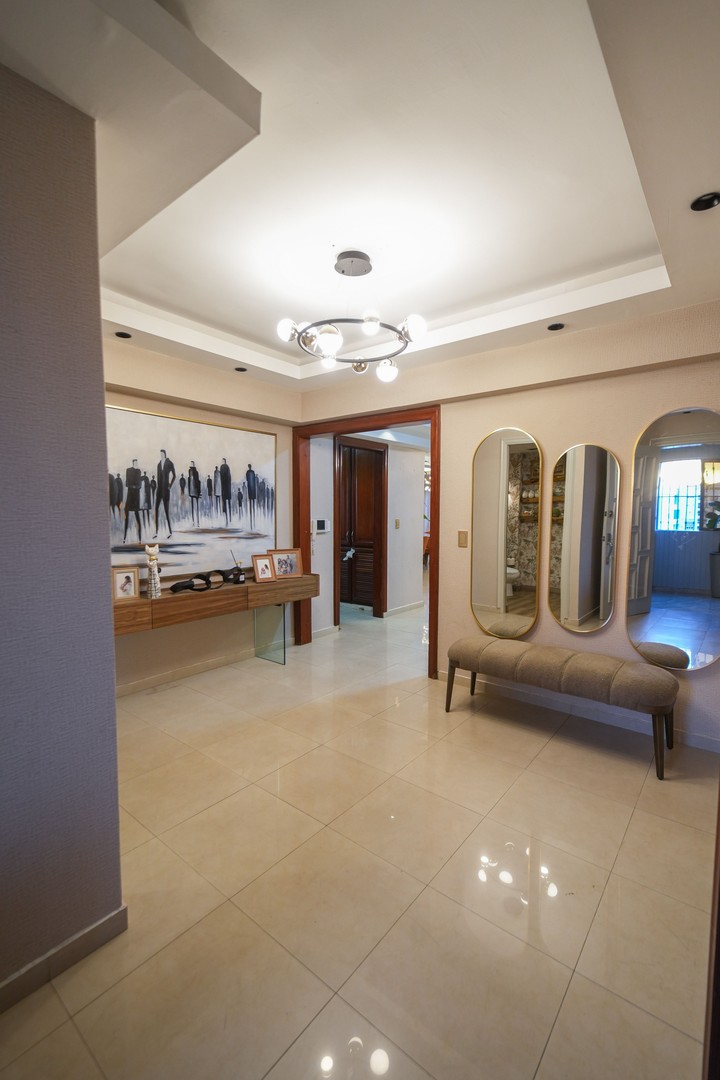 penthouses - Evaristo Morales penthouse 5 habitaciones 5.5 baños 2 parqueos  2