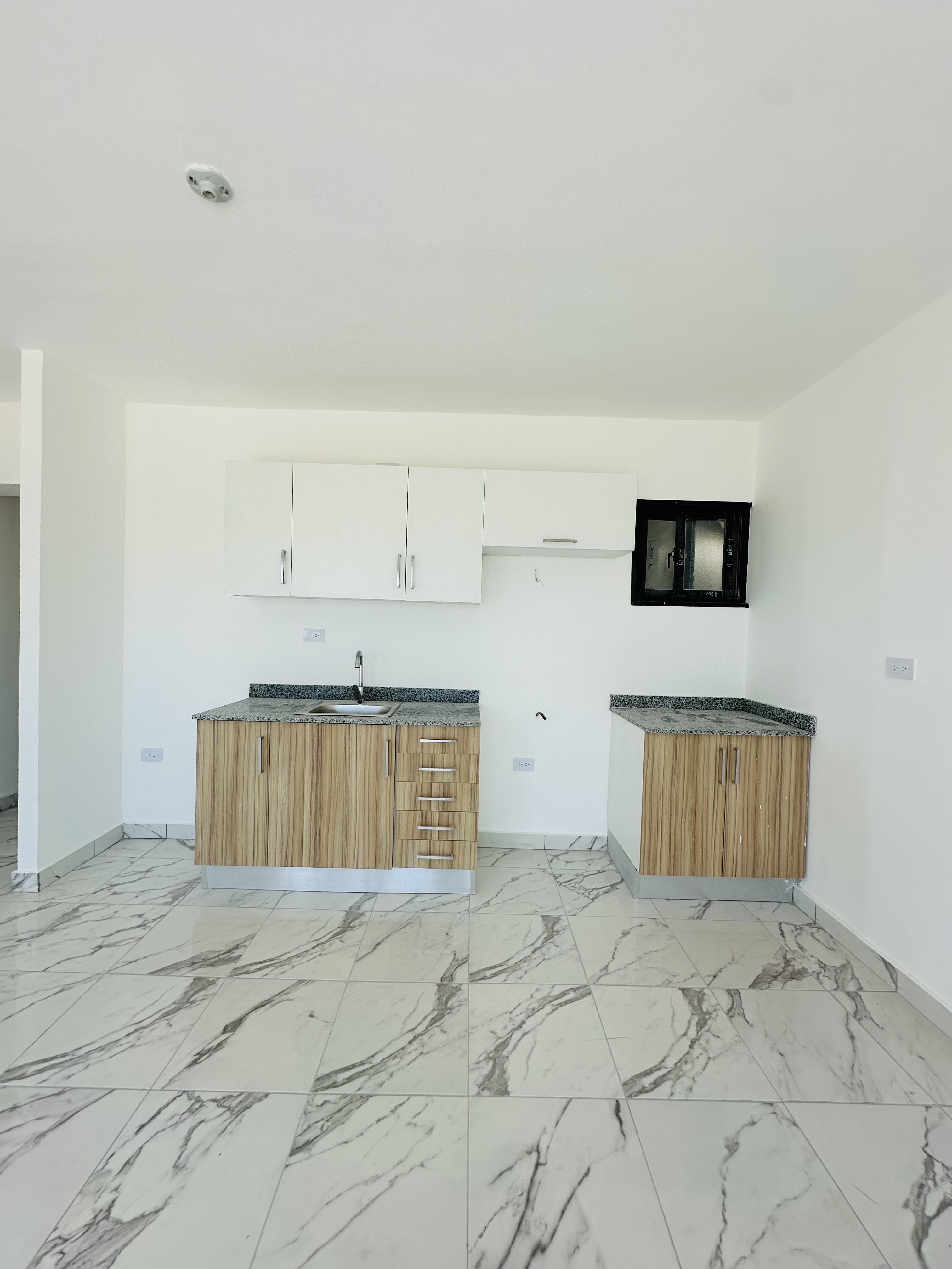 apartamentos - 🚨DE OPORTUNIDAD🚨 
Se vende apto de 1H en la Domingo maíz listo para la entrega 3