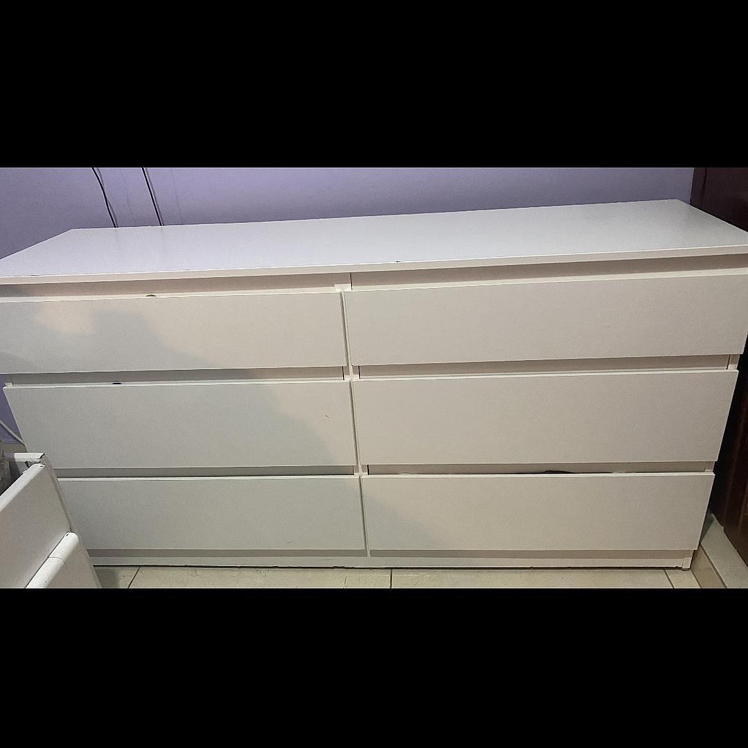 muebles y colchones - Gavetero blanco espacioso 0