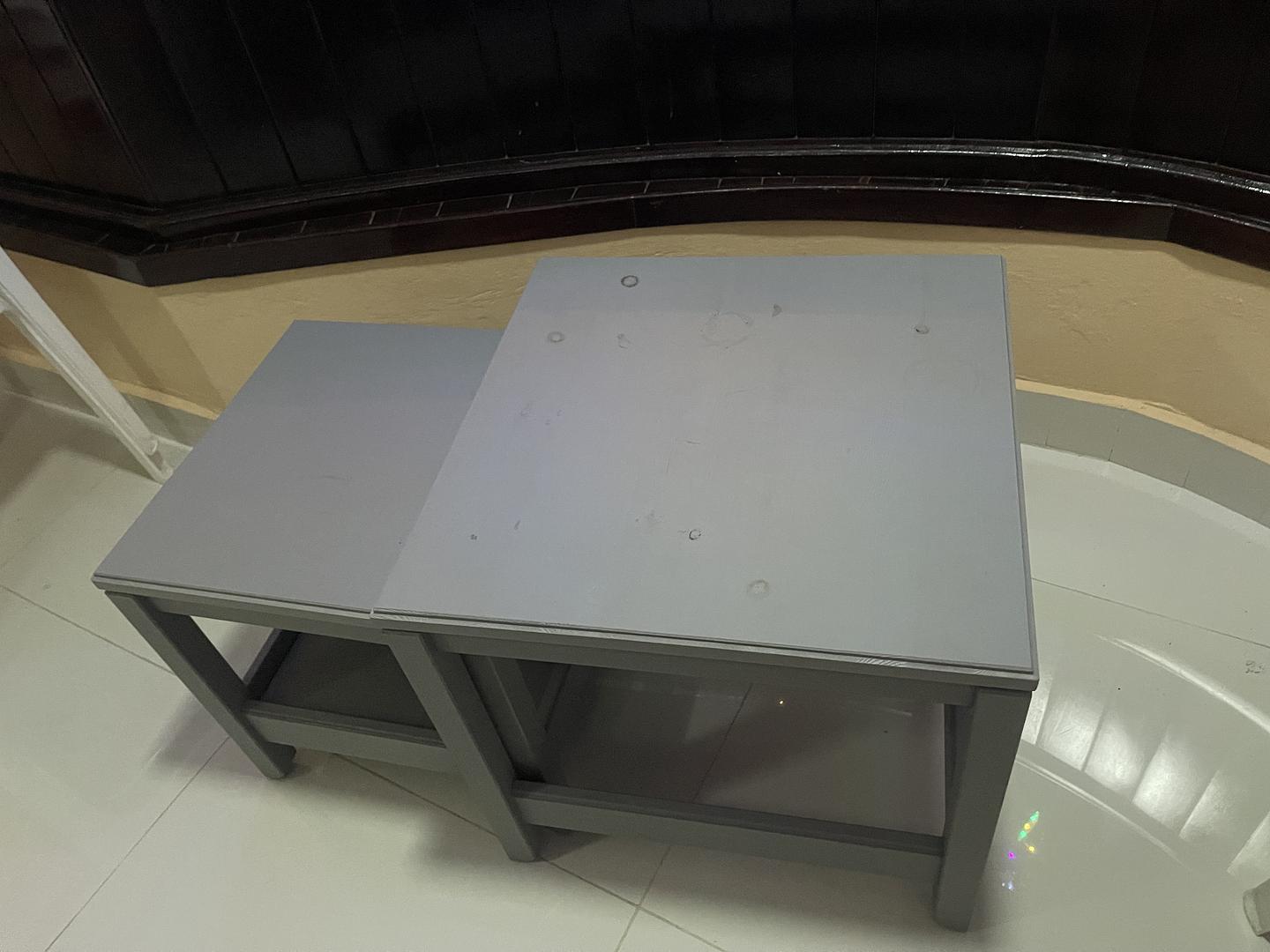 muebles y colchones - Juego de mesas de centro color gris. RD$1500 4