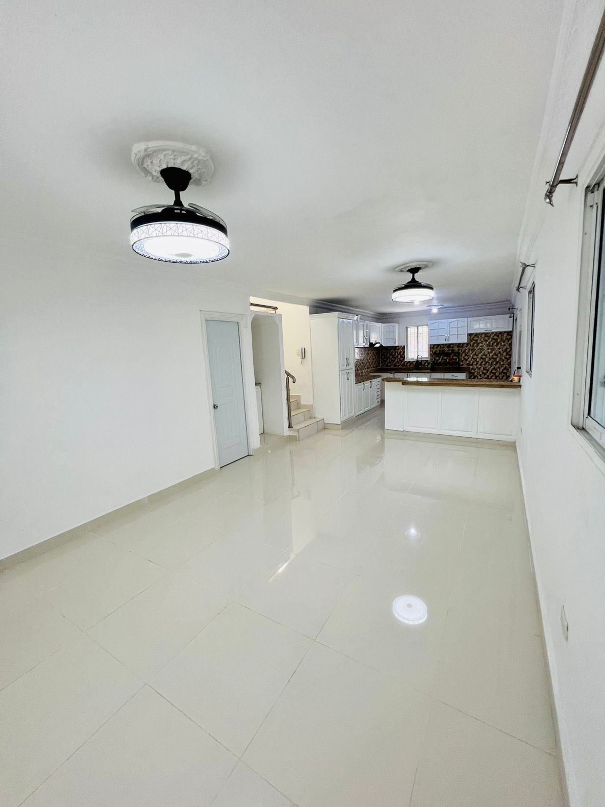 casas - VENDO CASA DE 2 NIVEL, DE OPORTUNIDAD Y POR DEBAJO 7