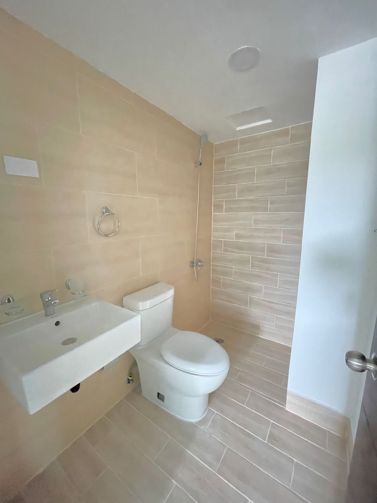 apartamentos - venta de apartamentos en la Jacobo Majluta, Santo Domingo Norte 100 MT2 7