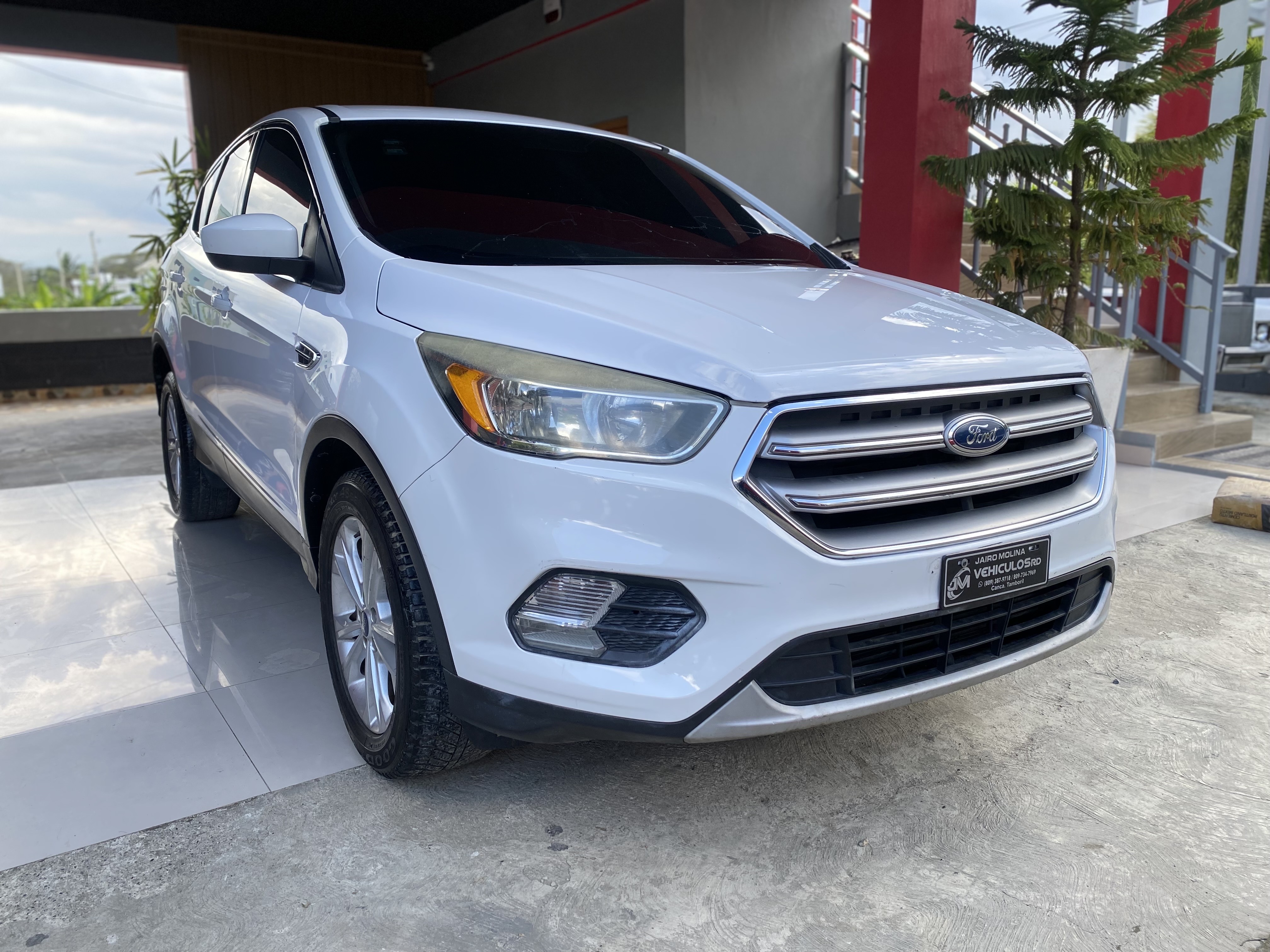 jeepetas y camionetas - FORD ESCAPE SE 2017 0