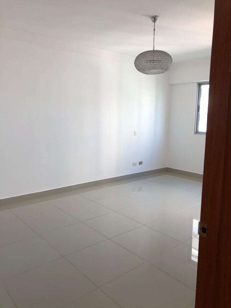 apartamentos - Se vende apartamento en Evaristo Morales 7
