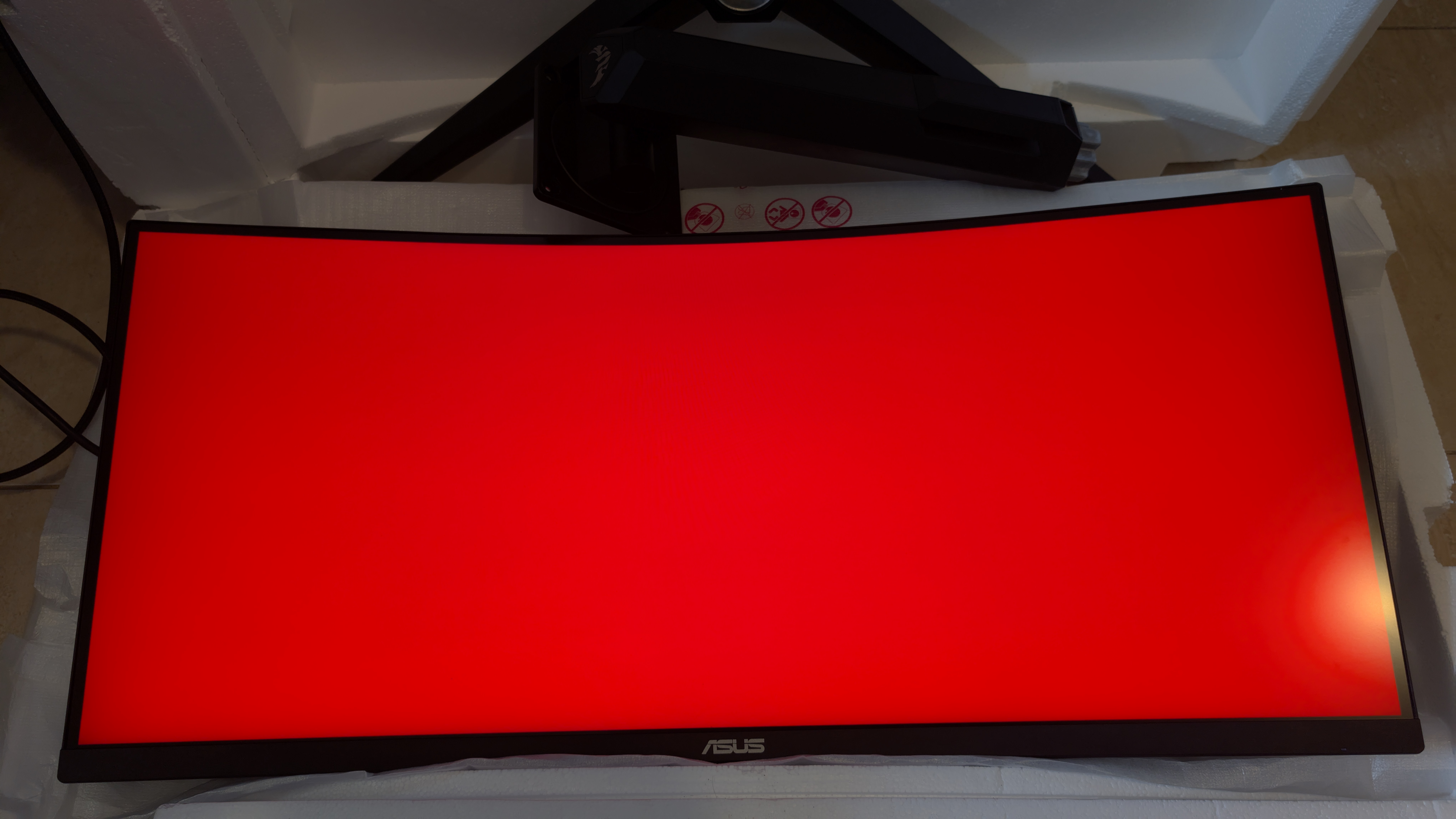 computadoras y laptops - MONITOR 165HZ ULTRAWIDE ASUS 34"  2