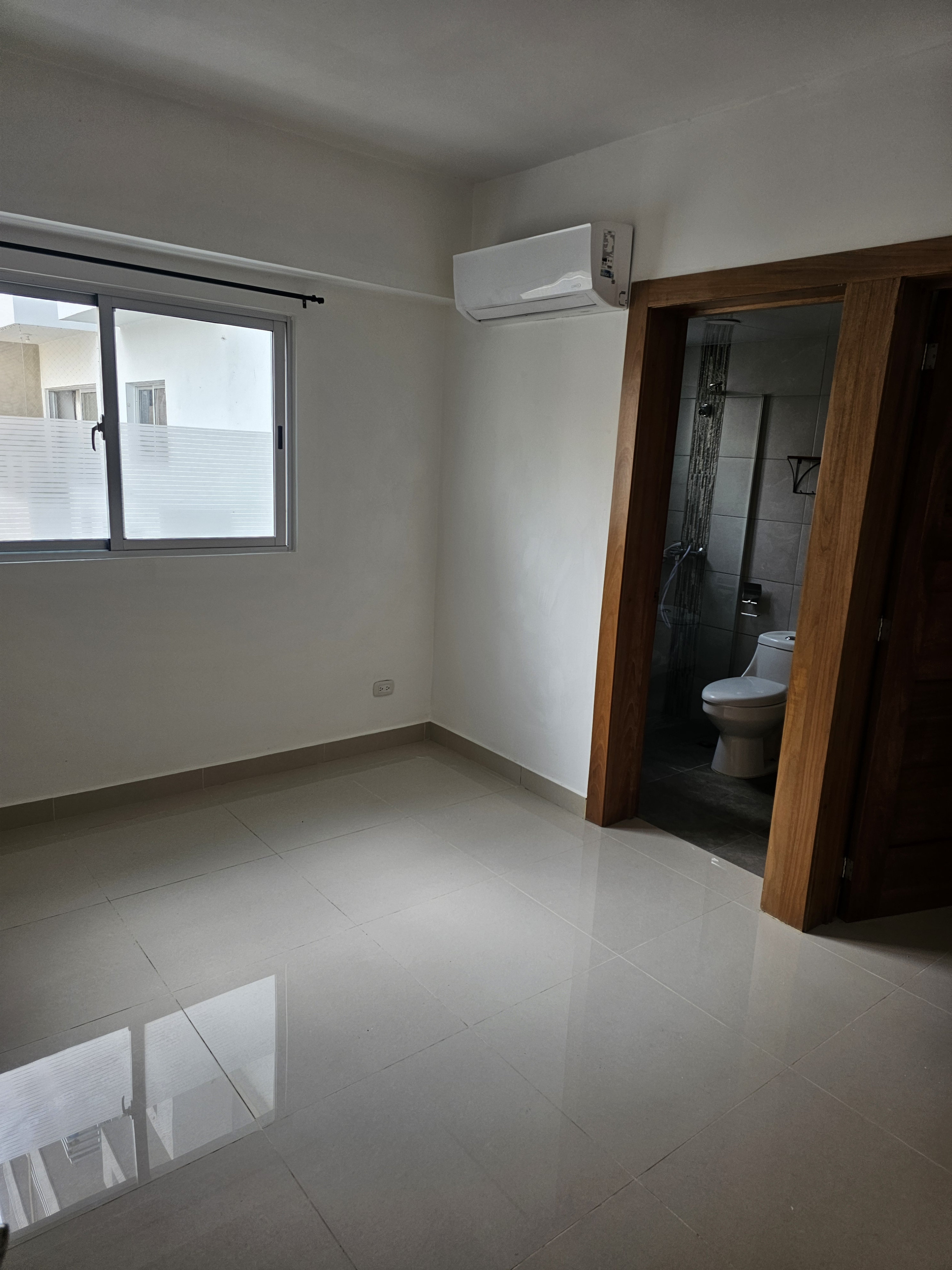 apartamentos - Alquilo apartamento en Jose Contreras - Torre Sky 01 2