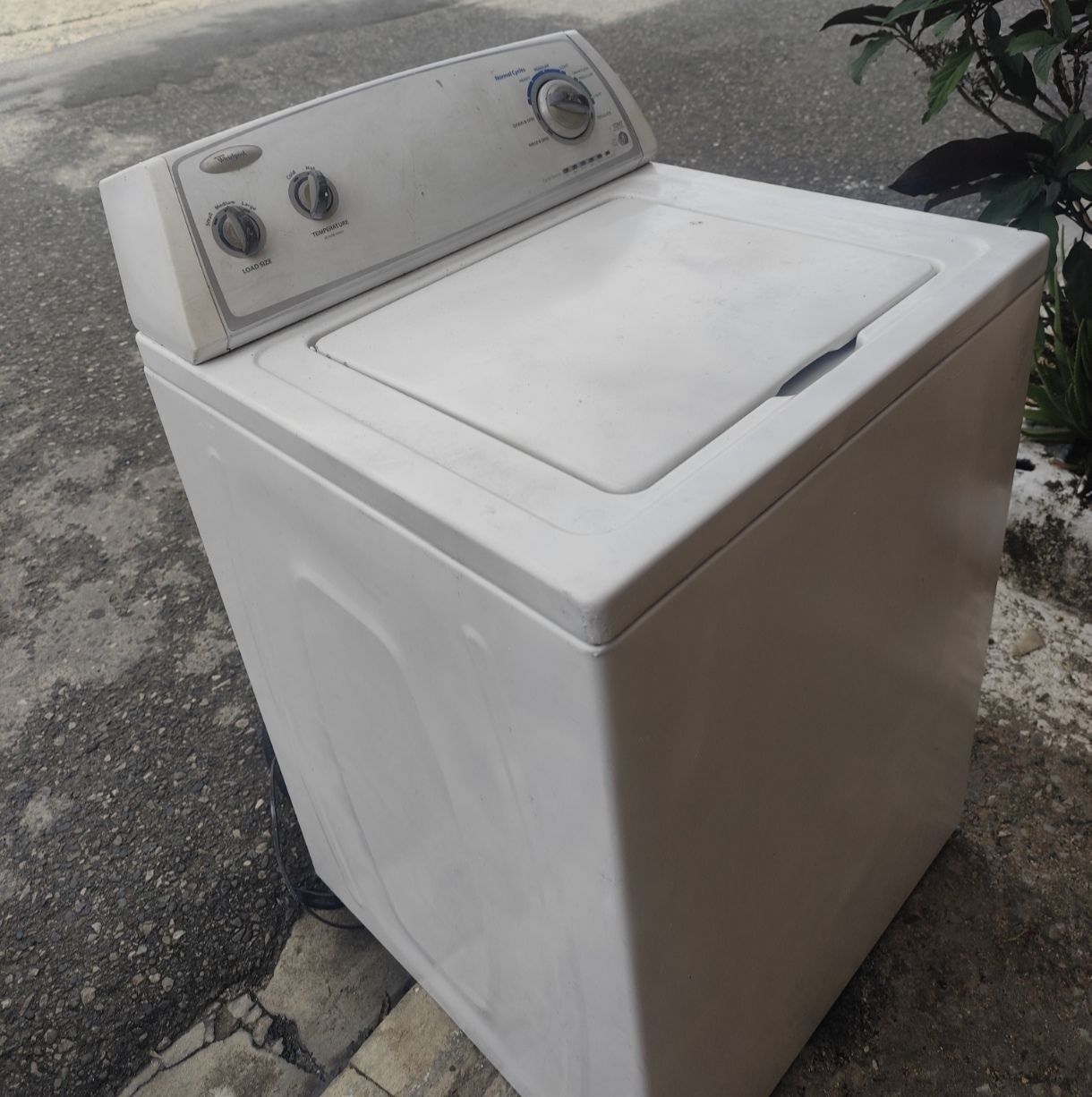 electrodomesticos - lavadora automática marca Whirlpool usa luz 110 v 25 libras soporta. 1