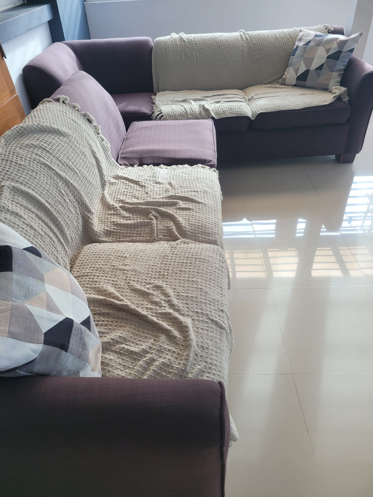 muebles y colchones - 🛋️ MUEBLE EN L – ESTILO CLÁSICO Y FUNCIONAL 0