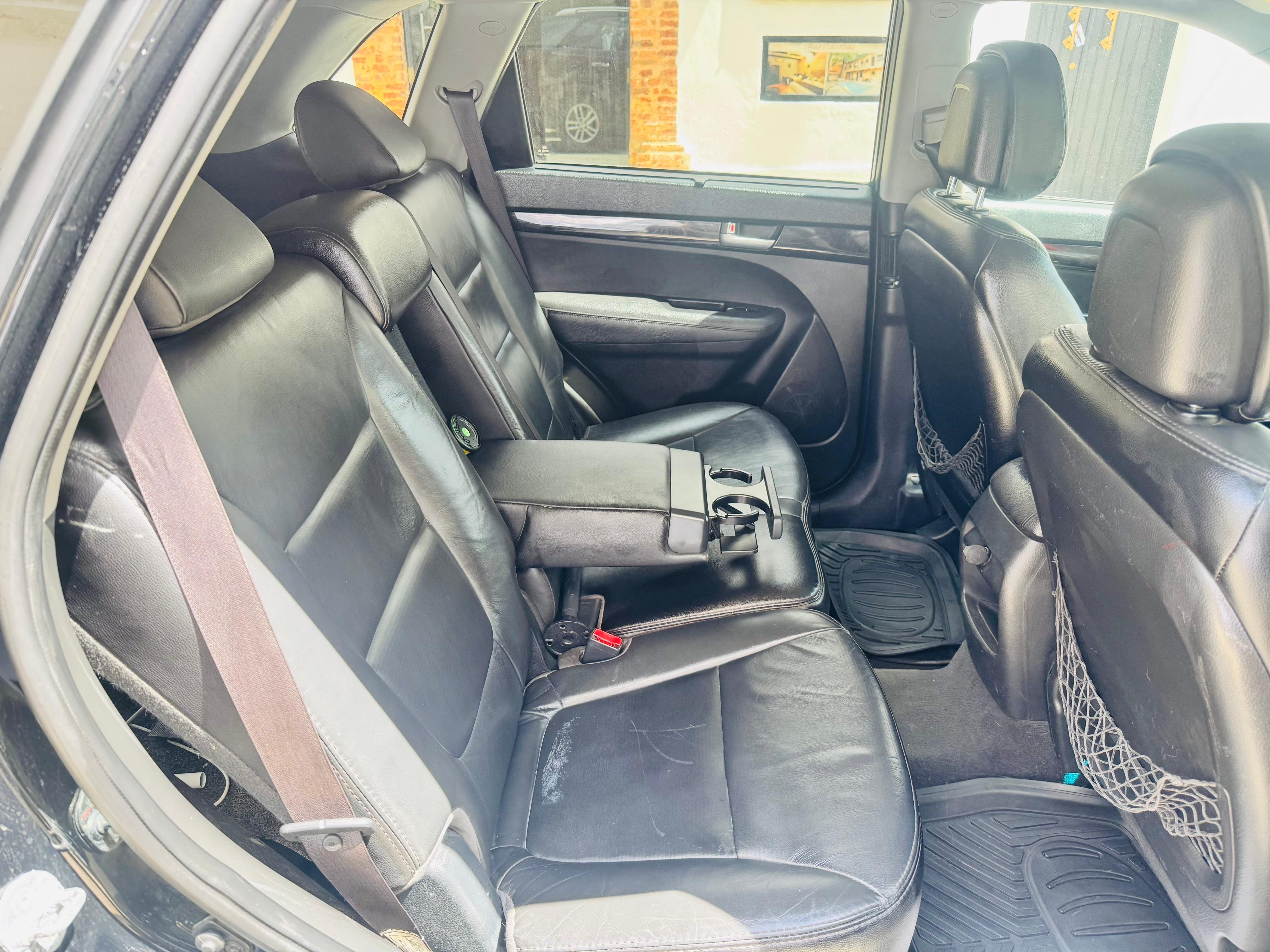 jeepetas y camionetas - KIA SORENTO 2014 EXCELENTE CONDICIÓN  4cilindros 4fils  3